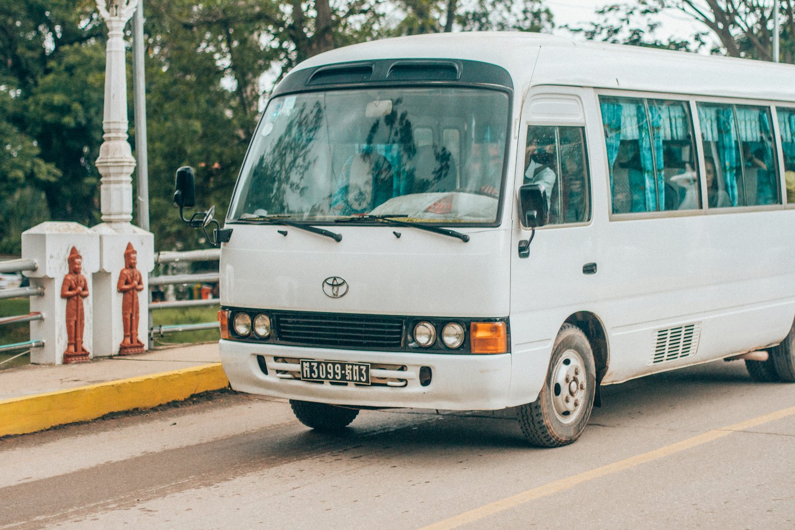 Minibus 19
